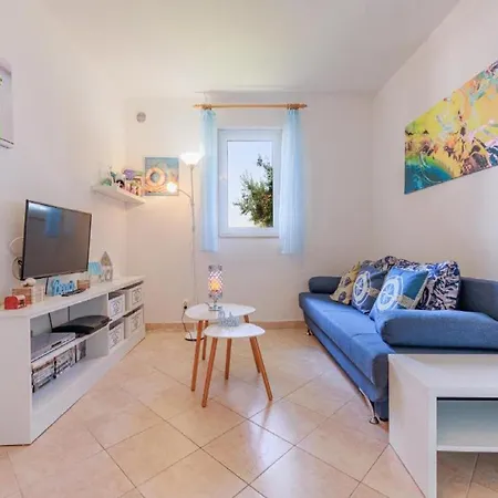 - Comfort One Bedroom G3 *