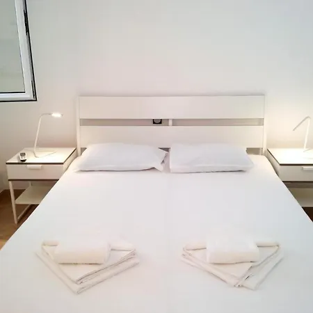 - Comfort One Bedroom G3